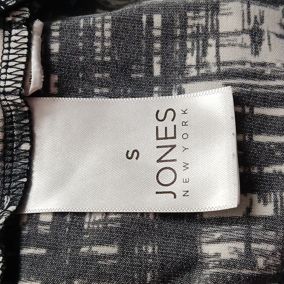 Jones New York black and white size small Short sleeves top - Picture 6 of 7